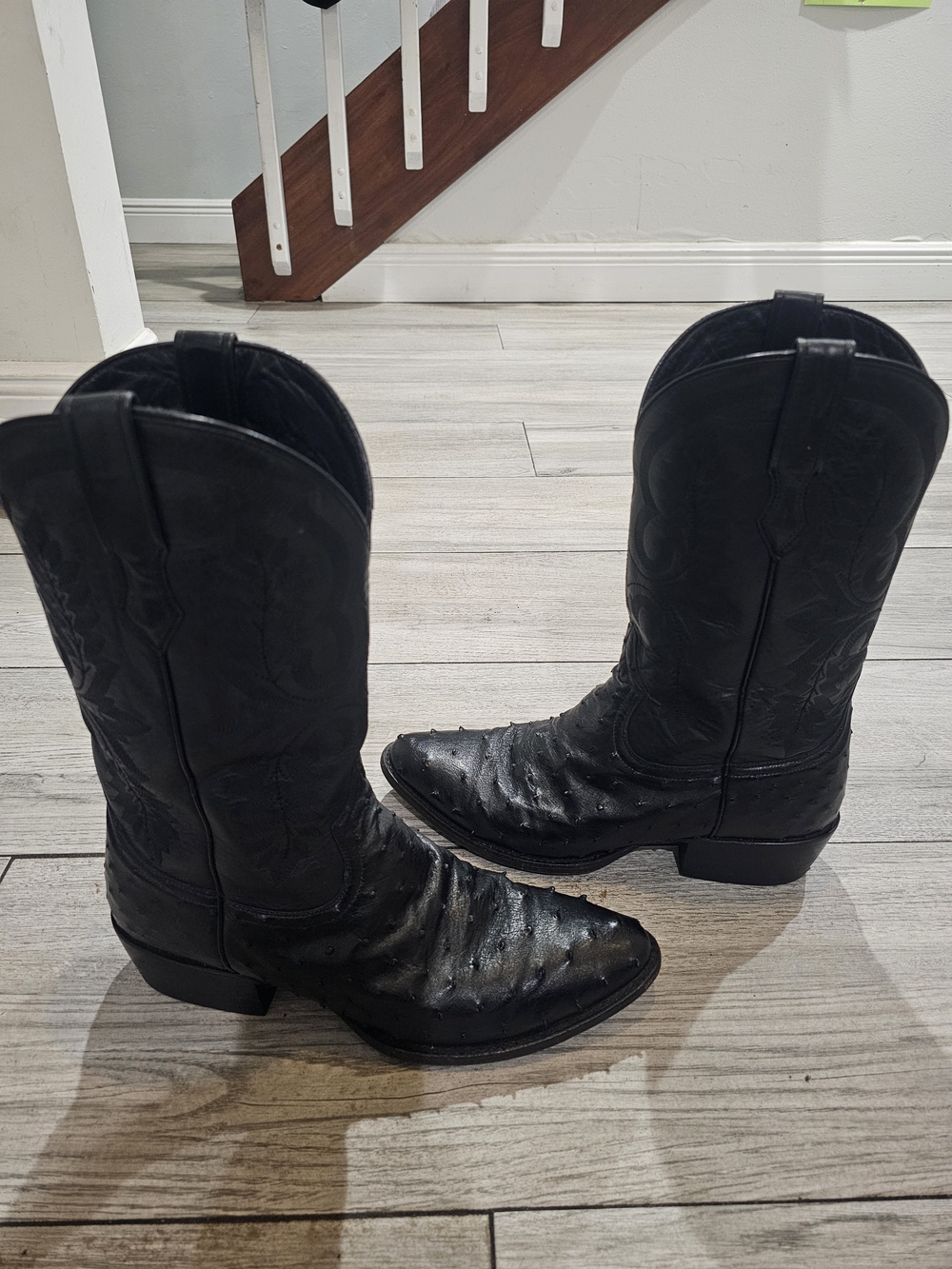 Ariat Used Ostrich Fully Leather Quilled Black Cowboy Boots